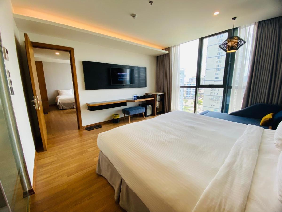 Nam Hotel & Residences Дананг Экстерьер фото